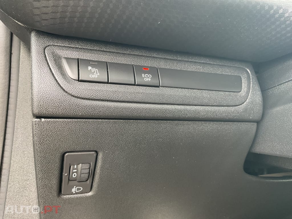 Peugeot 2008 1.2 PureTech Style