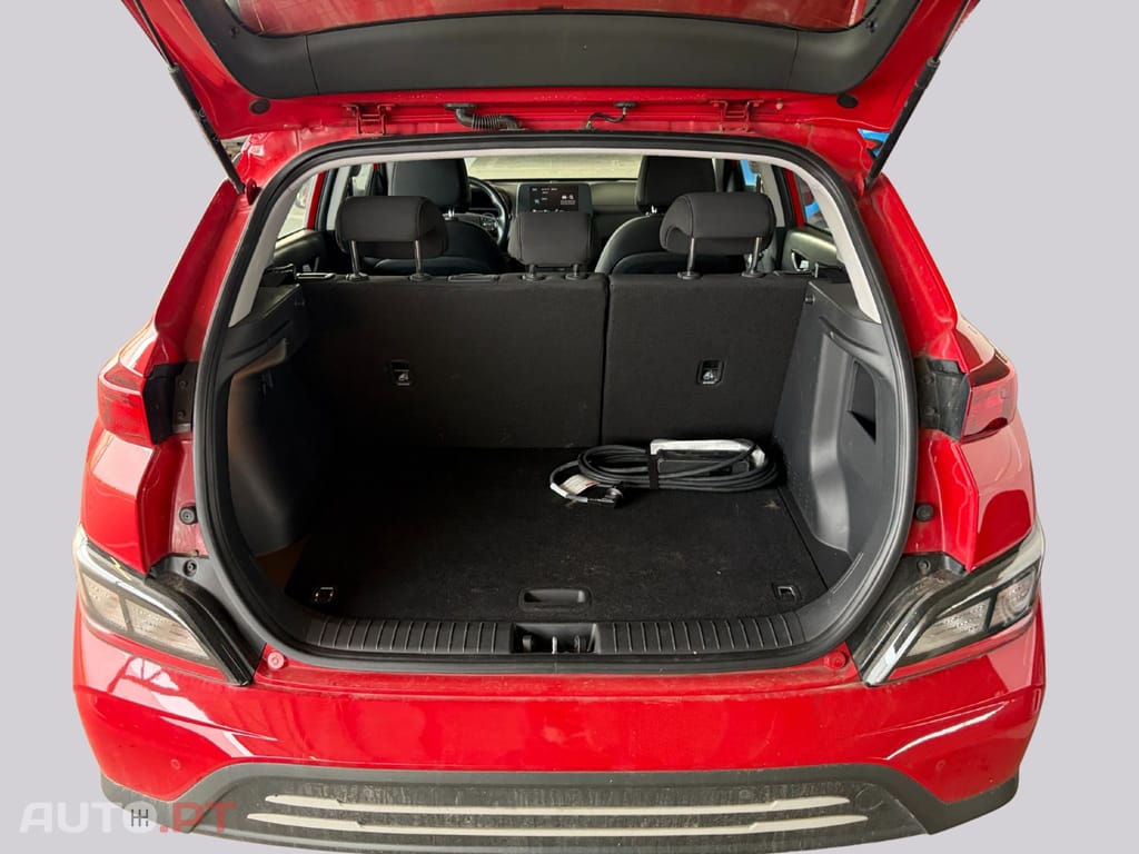 Hyundai Kauai Select I.V.A DEDUTIVEL 