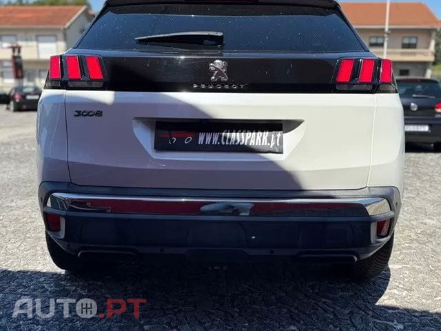 Peugeot 3008 1.5 BlueHDi Allure