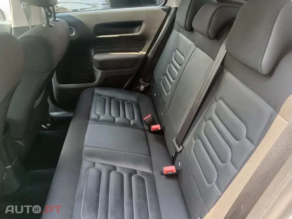 Citroen C4 Cactus Pure Tech e-THP 110 Stop&Start Shine