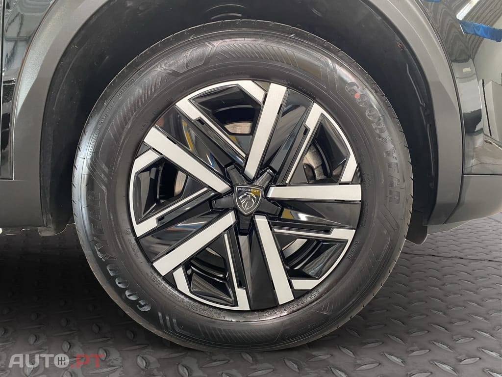 Peugeot E-2008 54 kWh Style