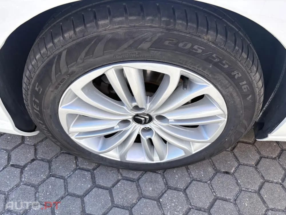 Citroen C4 1.6 BlueHDi Feel EAT6