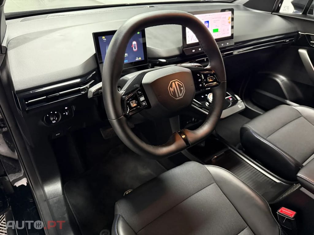 MG MG4 64 kWh Luxury