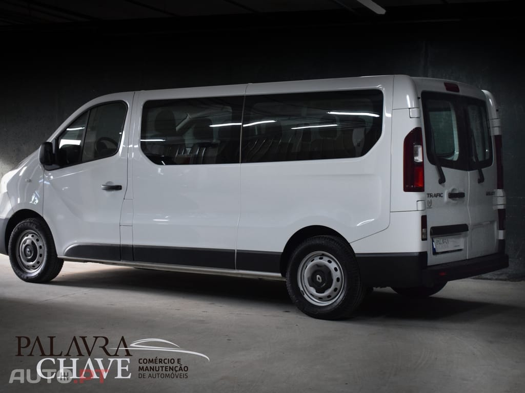 Renault Trafic 9 Lugares 2.0 DCI