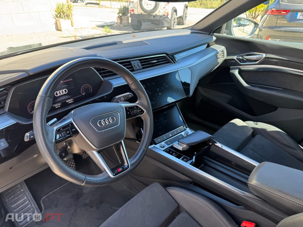 Audi E-Tron 55 quattro S line