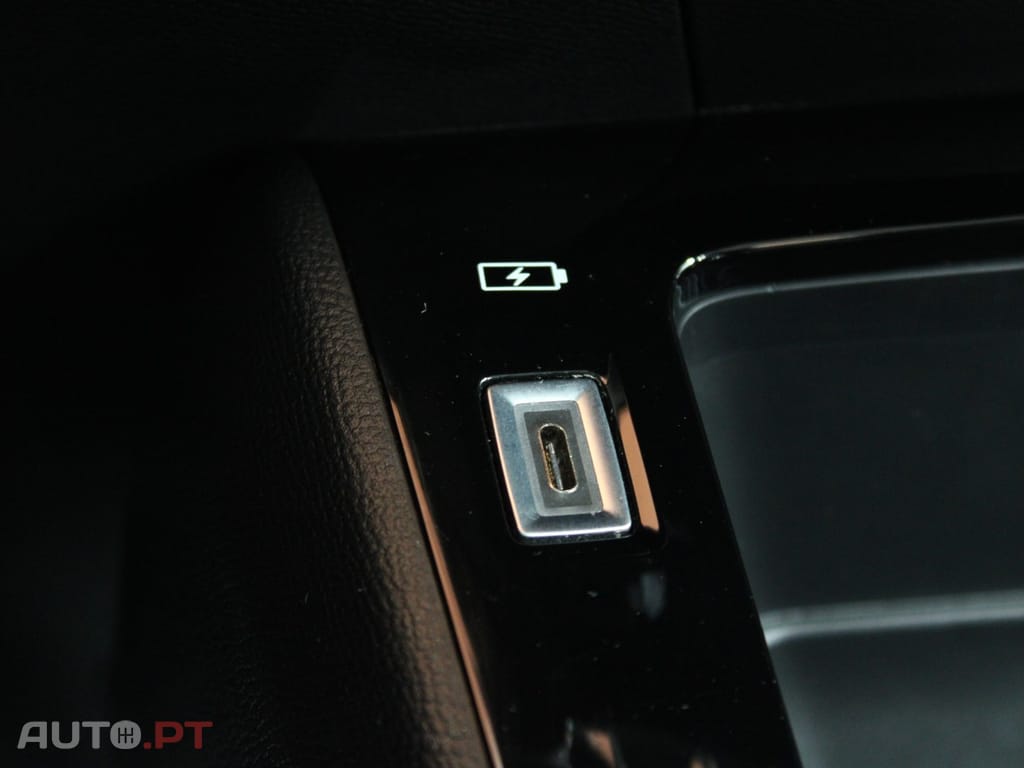 Peugeot E-208 50 kWh Allure