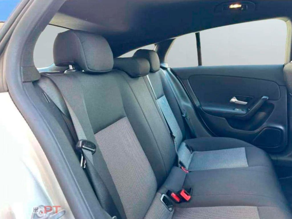 Mercedes-Benz CLA 180 I.V.A DEDUTÍVEL d Shooting Brake Style Plus