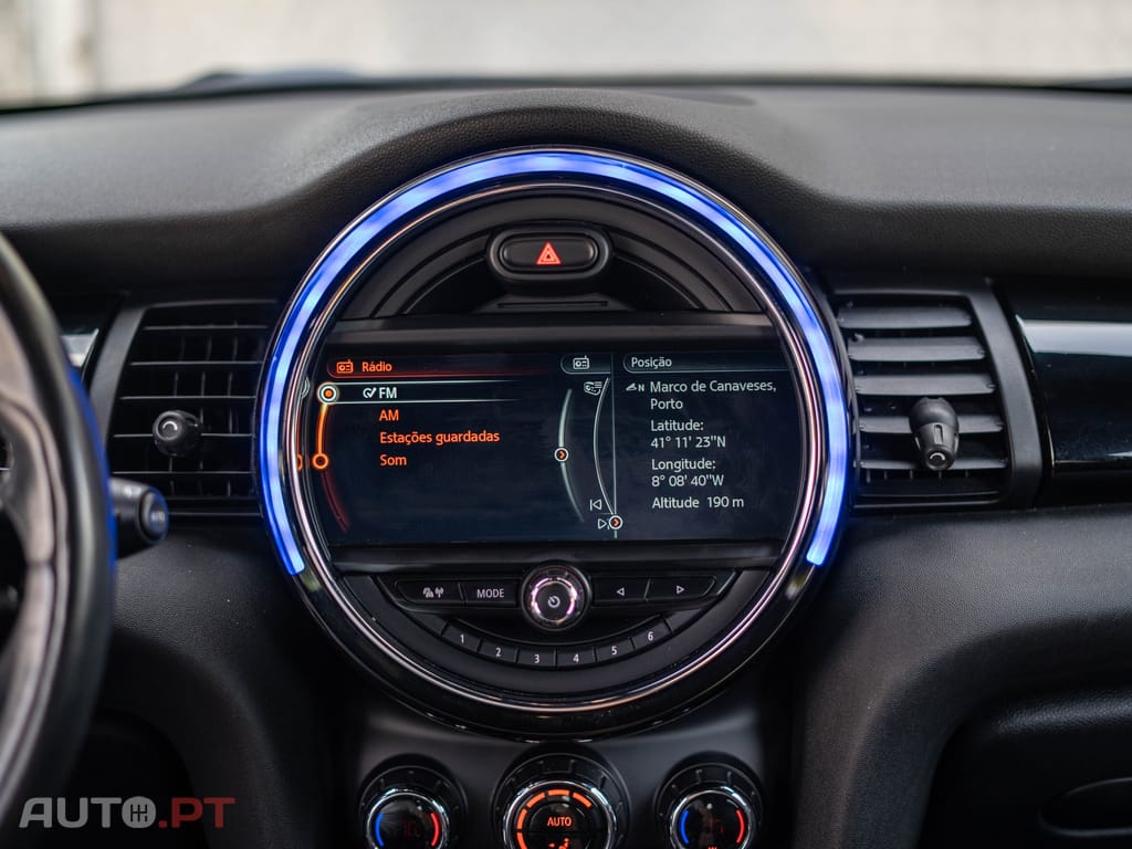MINI Cooper Cooper D Auto
