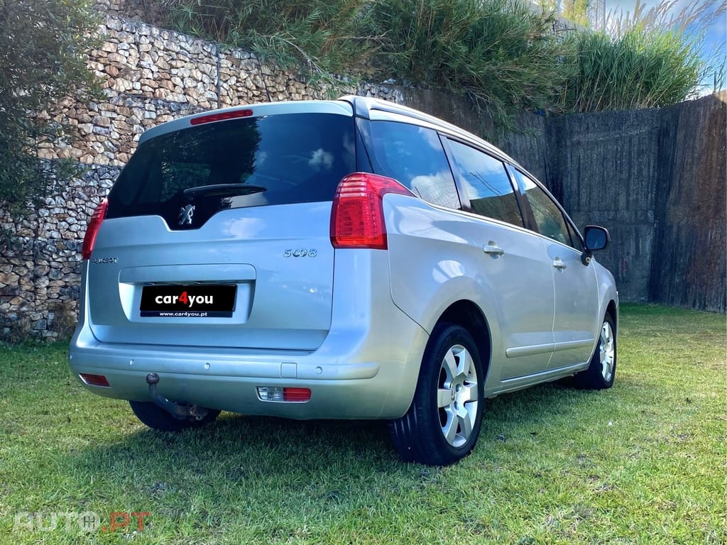 Peugeot 5008 1.6 HDi Business Line CMP6