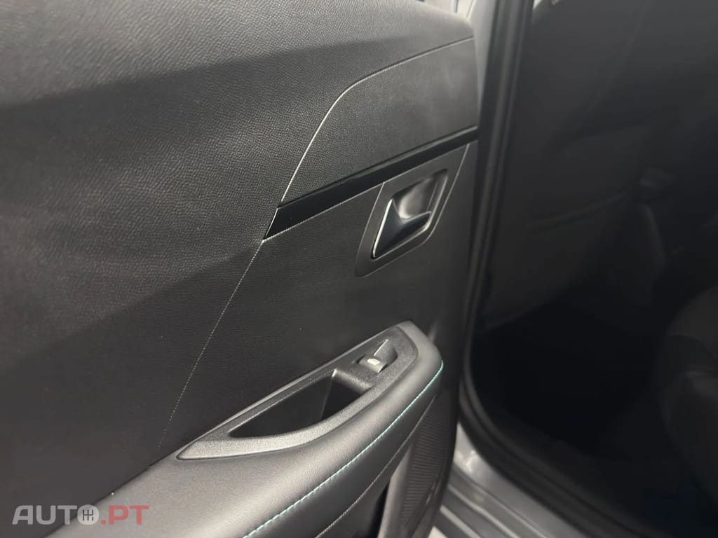 Peugeot 208 1.2 PureTech Allure EAT8