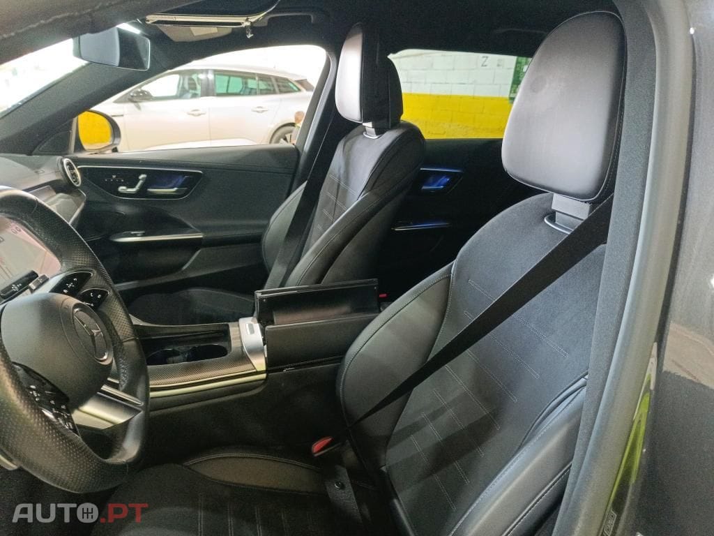 Mercedes-Benz C 300 e AMG Line
