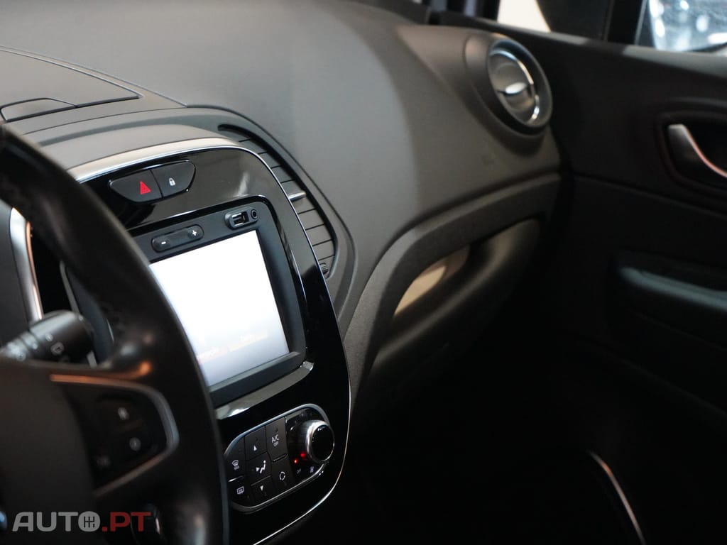 Renault Captur ENERGY TCe 120 EDC Bose Edition