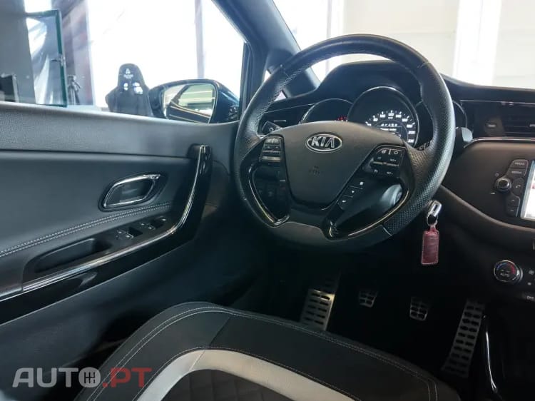 Kia Ceed 1.6 CRDi GT Line