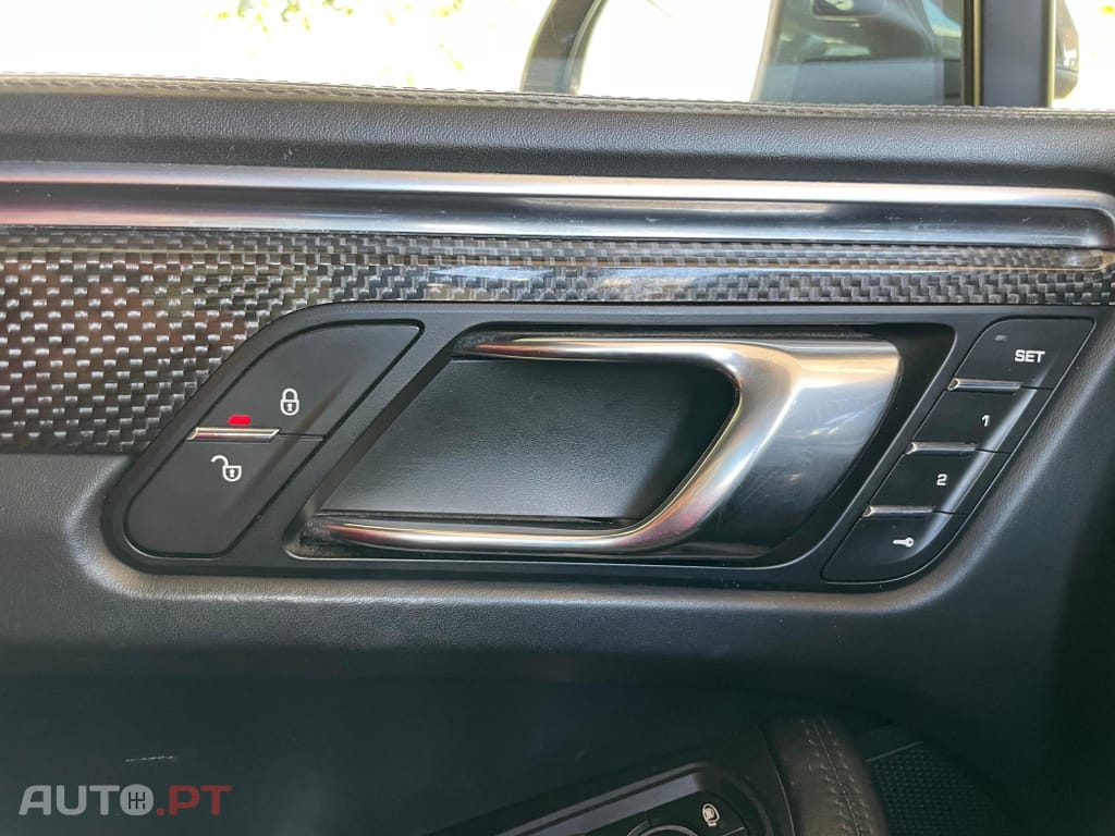 Porsche Macan S