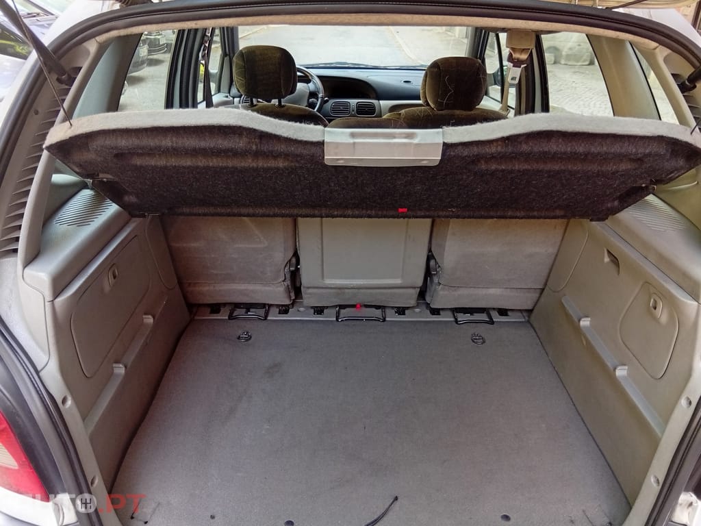 Renault Scénic 1.4 16V RT