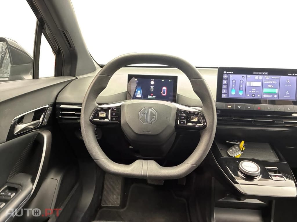 MG MG4 EV Standard 2WD