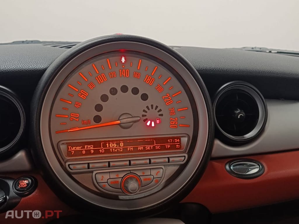 MINI Cooper 1.4i