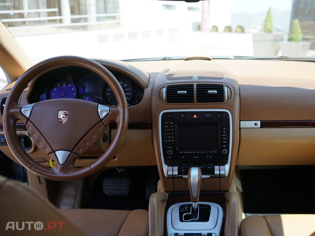 Porsche Cayenne Tiptronic