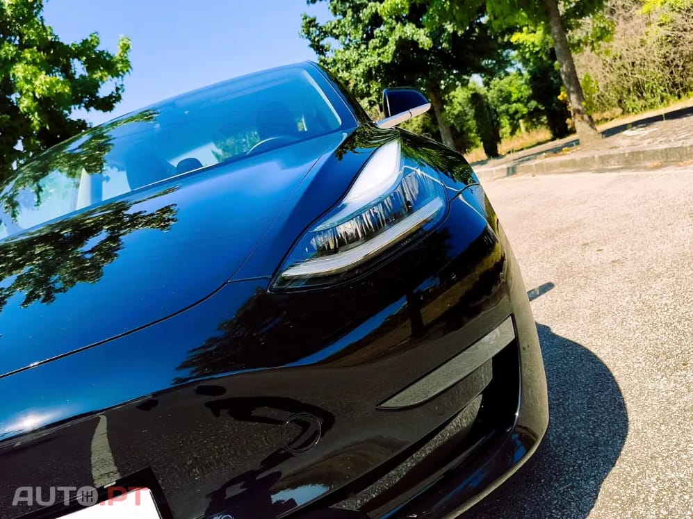 Tesla Model 3 Long Range AWD Dual Motor Performance