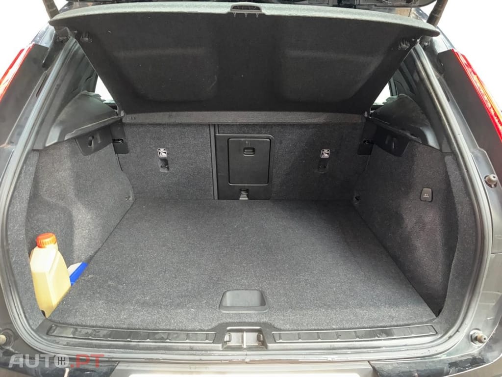 Volvo XC40 1.5 T3 Momentum Geartronic