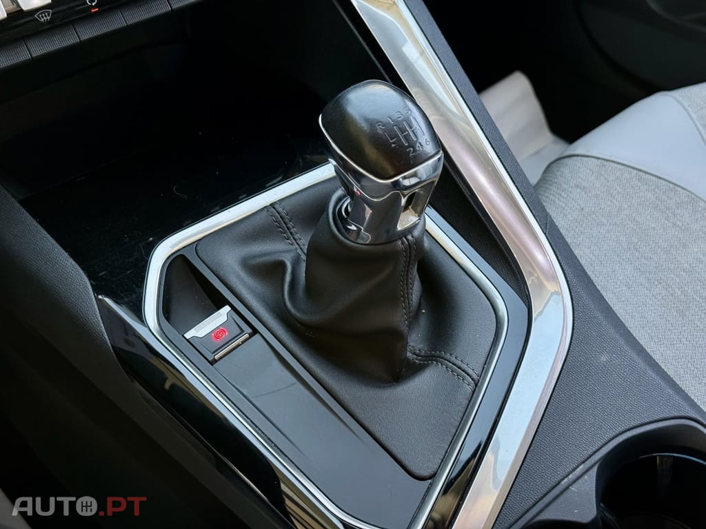 Peugeot 3008 1.5 BlueHDi Allure
