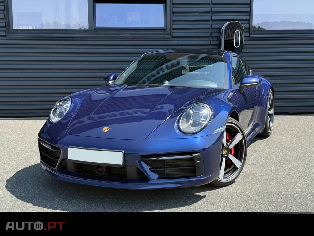 Porsche 992 Carrera 4S