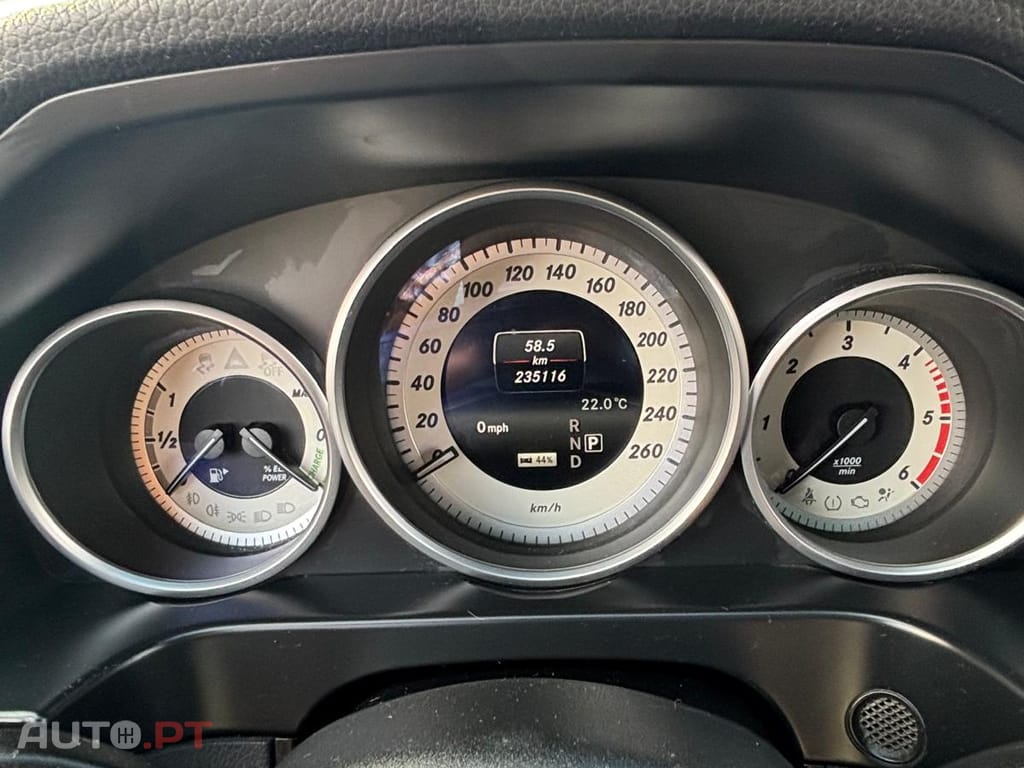 Mercedes-Benz E 300 Bluetec Hybrid Avantgarde