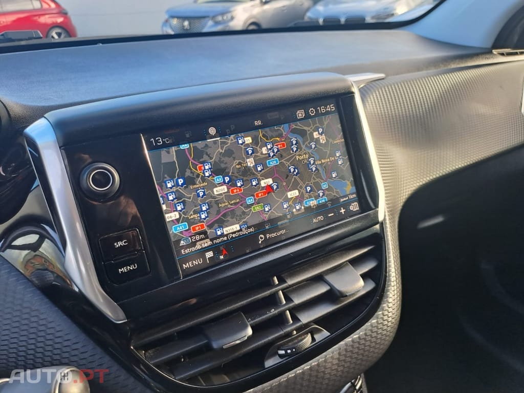 Peugeot 2008 1.2 PureTech Allure EAT6