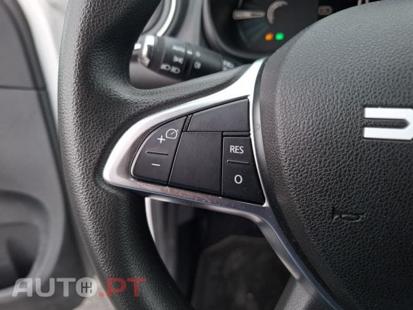 Dacia Spring Essential Electric 33kw/ 45 cv
