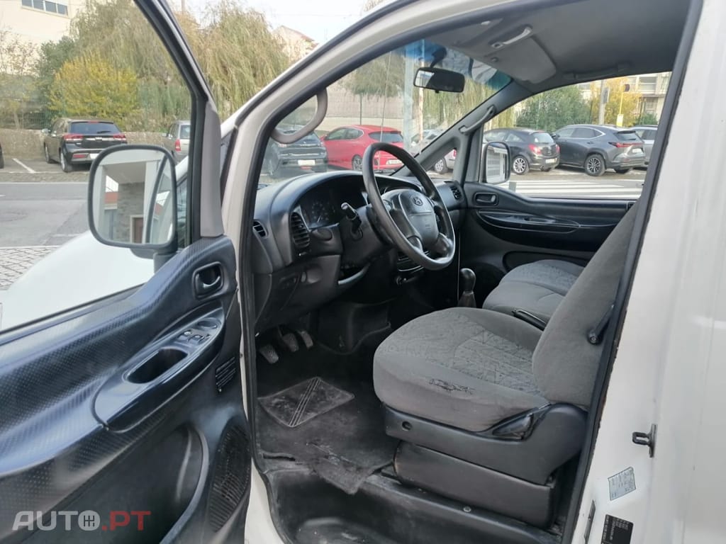 Hyundai H-1 2.5 CRDi