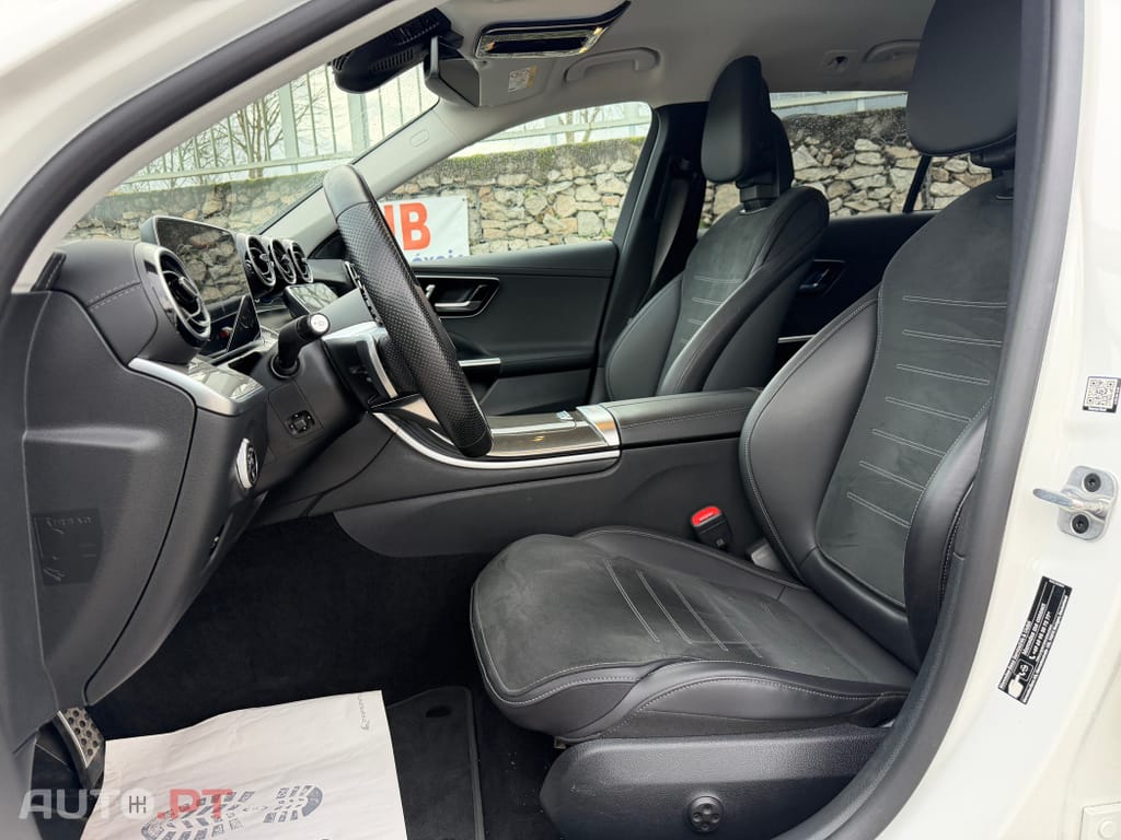 Mercedes-Benz C 300 e AMG Line