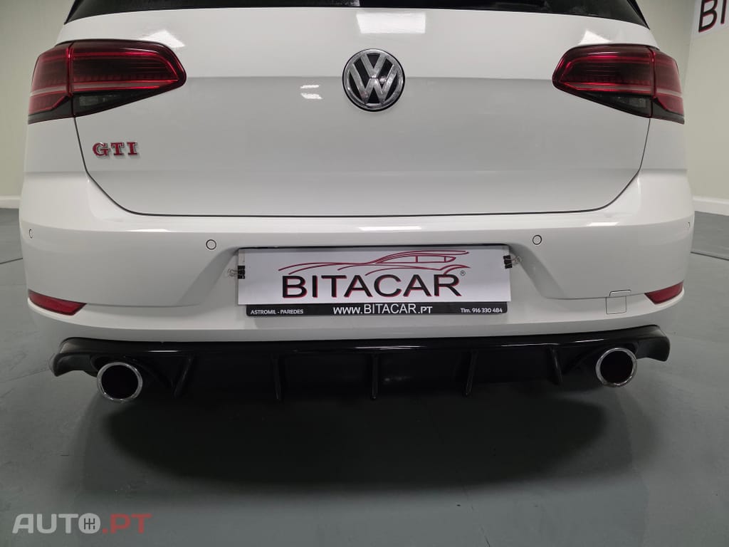 Volkswagen Golf 2.0 TSI GTI DSG Performance