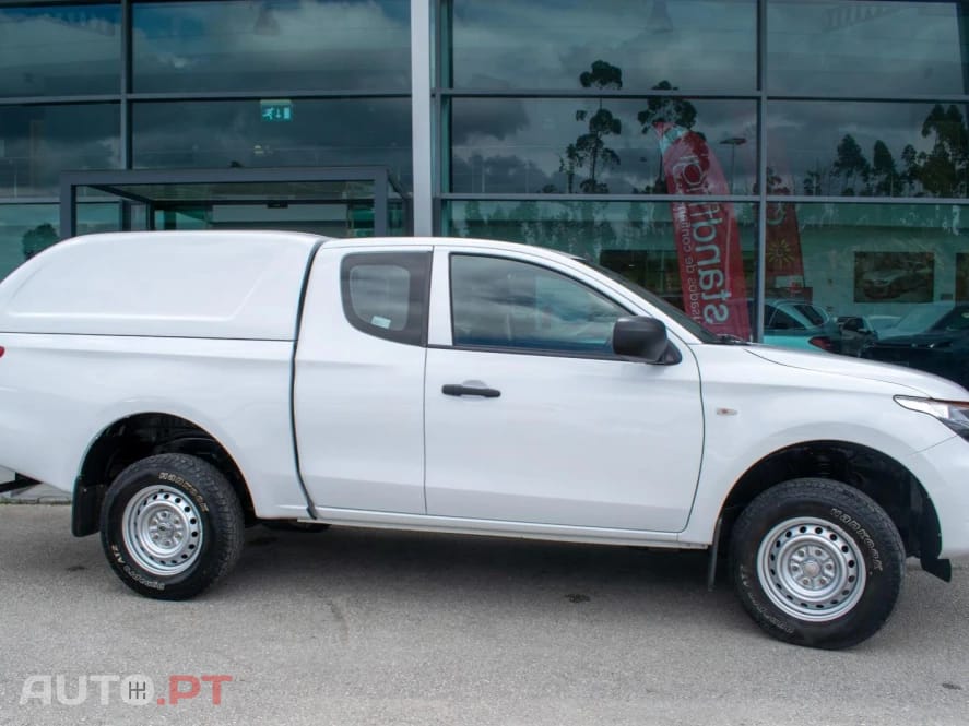 Mitsubishi L200 2.4 DI-D 4WD