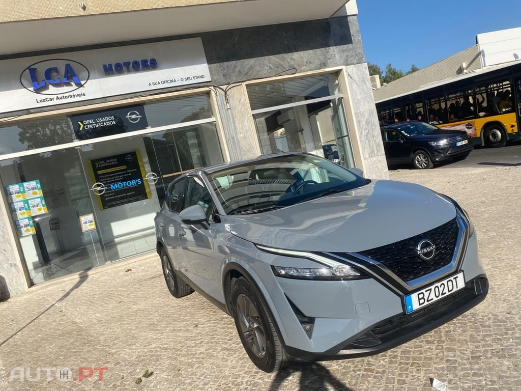 Nissan Qashqai 1.3 DIG-T Premiere Edition