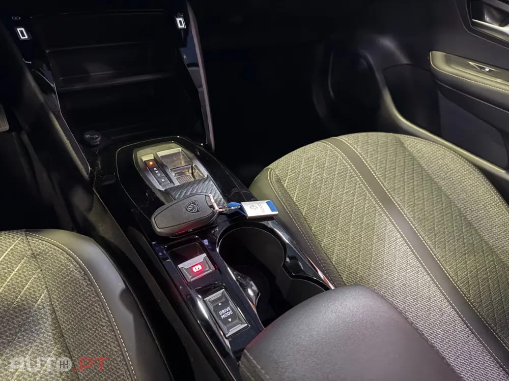 Peugeot E-208 50 kWh Allure