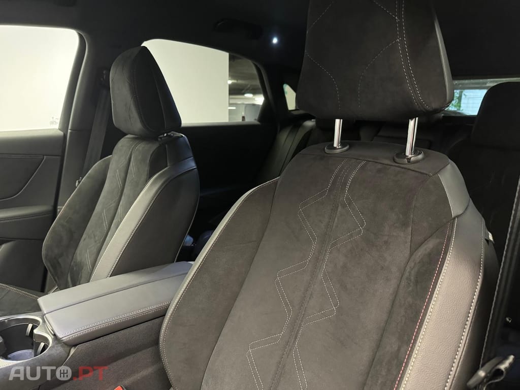 DS DS7 E-Tense Performance Line EAT8