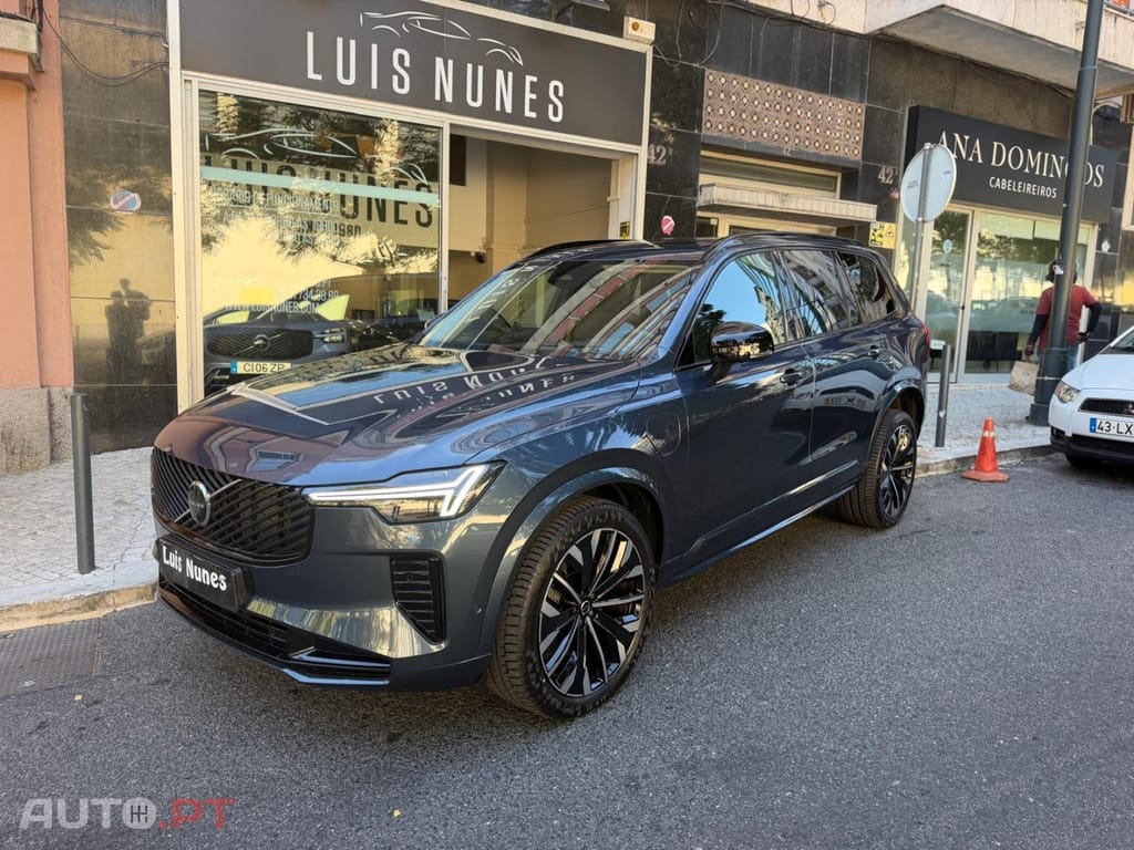 Volvo XC90 2.0 T8 PHEV Plus Dark AWD