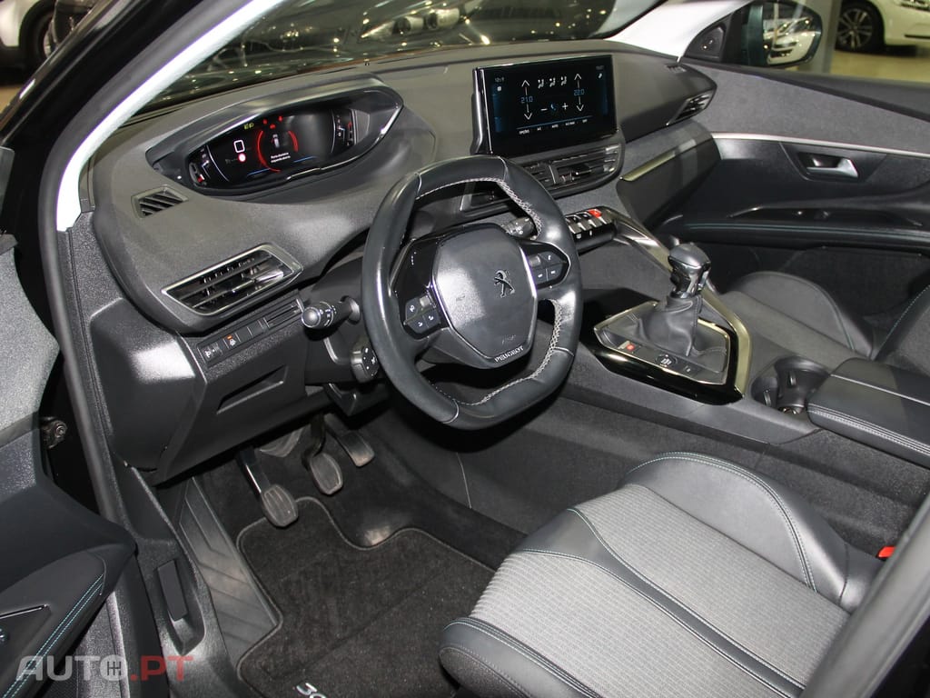 Peugeot 3008 1.5 BlueHDi Active