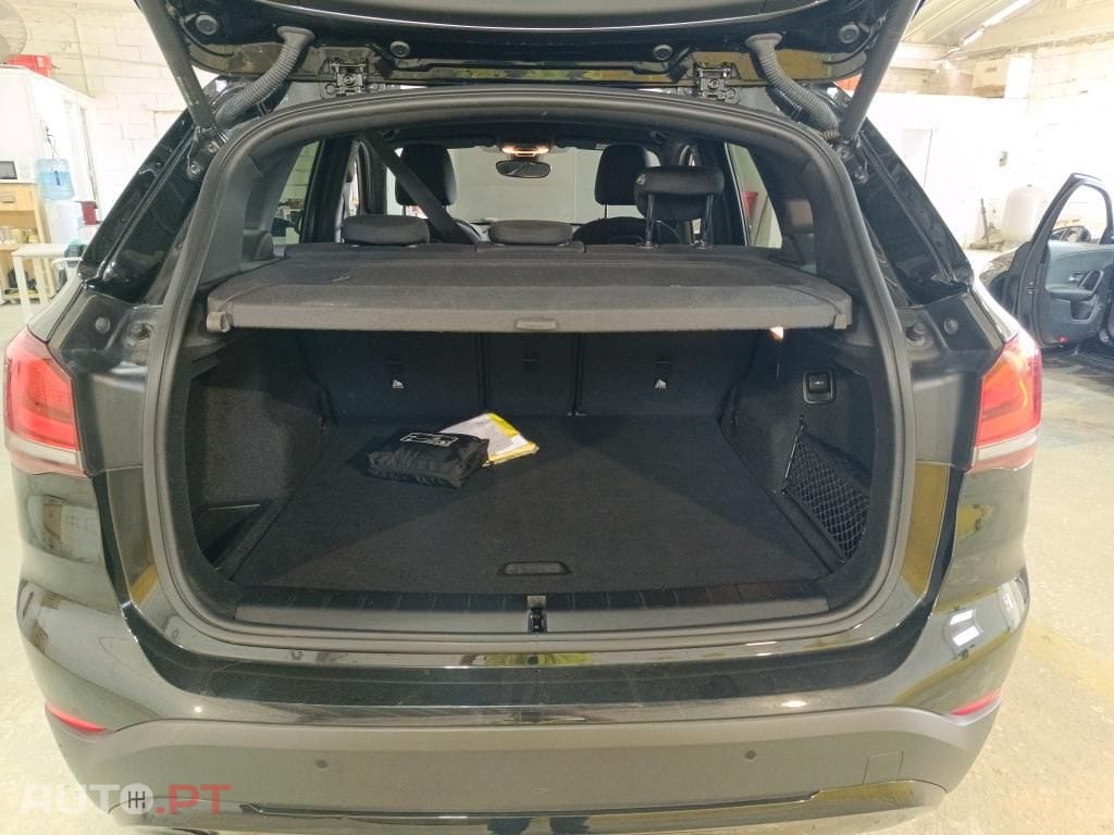 BMW X1 25 e xDrive Corporate Edition