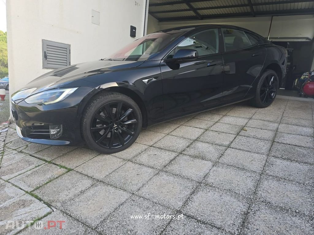 Tesla Model S 75D AWD