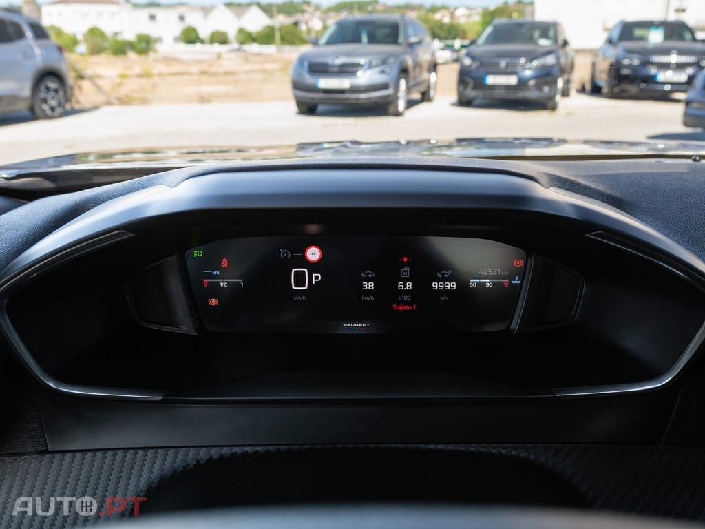 Peugeot 2008 1.2 PureTech Allure