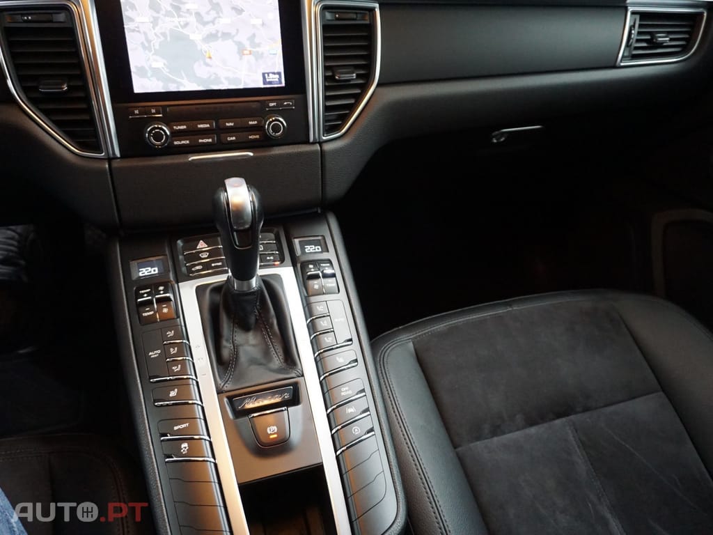 Porsche Macan PDK