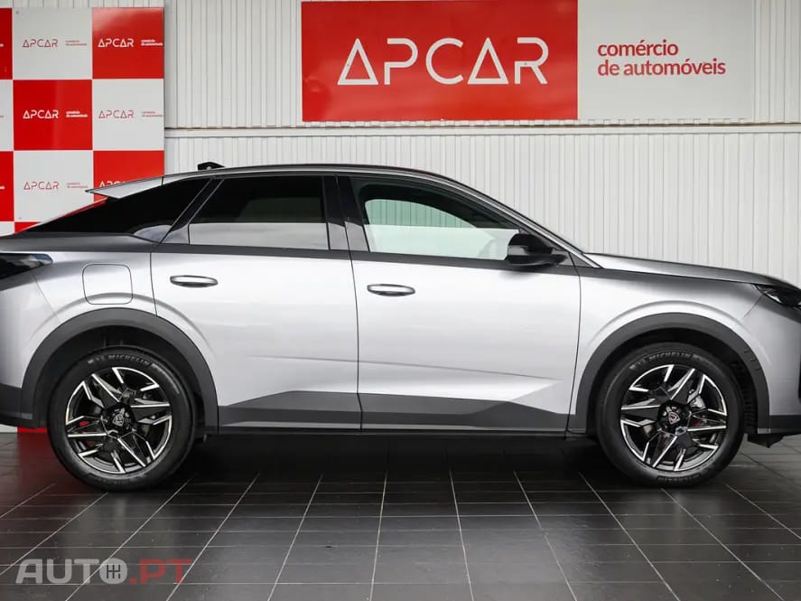 Peugeot 3008 1.2 Hybrid Allure e-DCS6