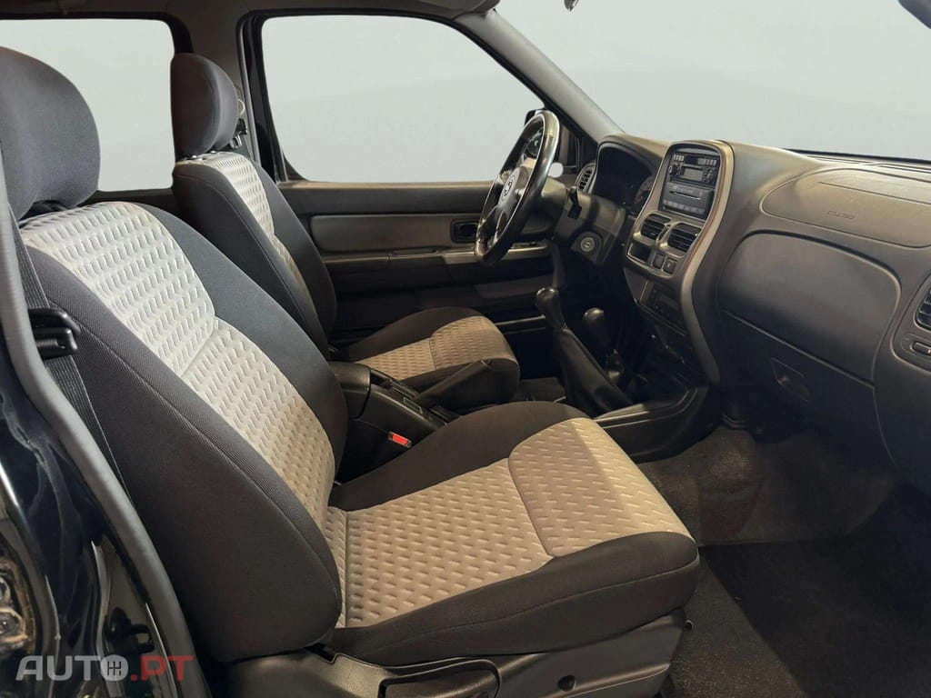 Nissan Navara 2.5 Di