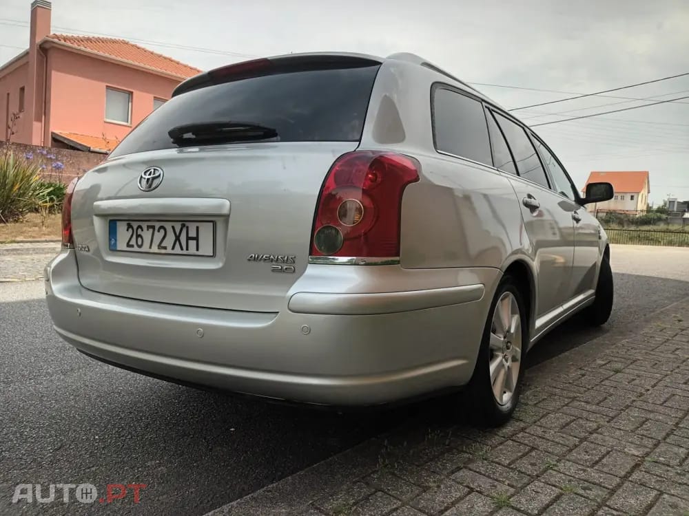 Toyota Avensis 2.0 D-4D Sol