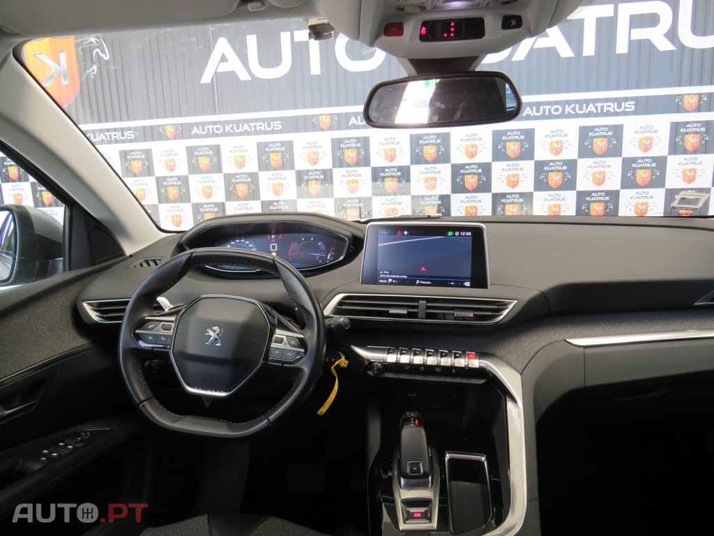 Peugeot 3008 1.5 BlueHDi Allure EAT8