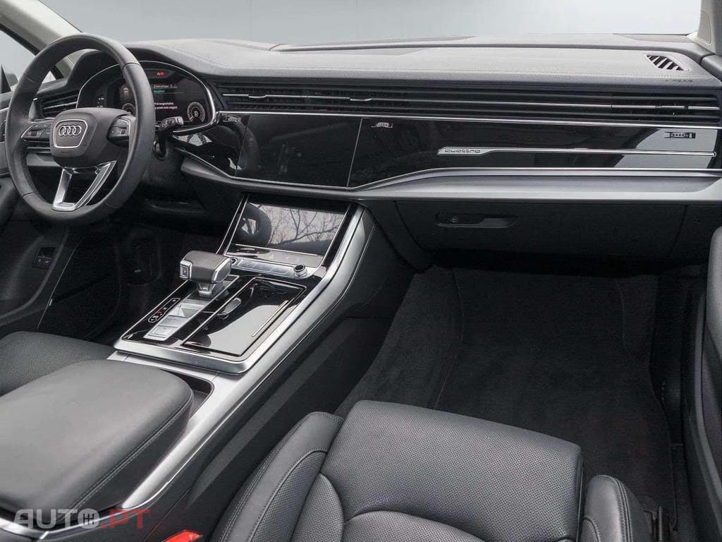 Audi Q7 I.V.A DEDUTÍVEL 55 TFSIe Q S LINE 