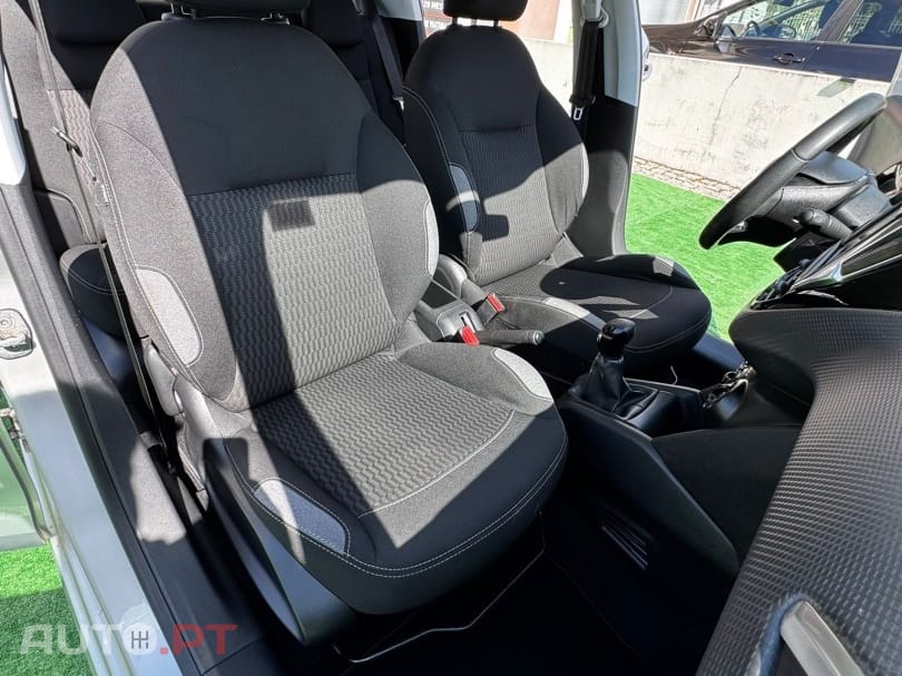 Peugeot 208 1.2 PureTech Style
