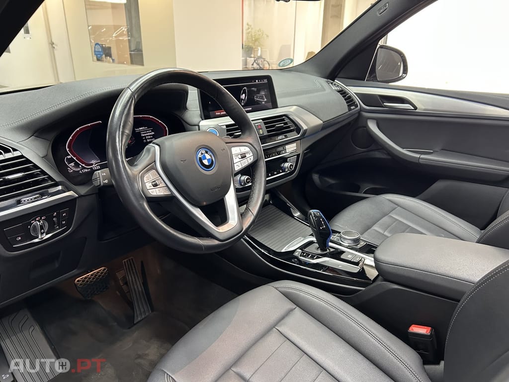 BMW iX3 Inspiring