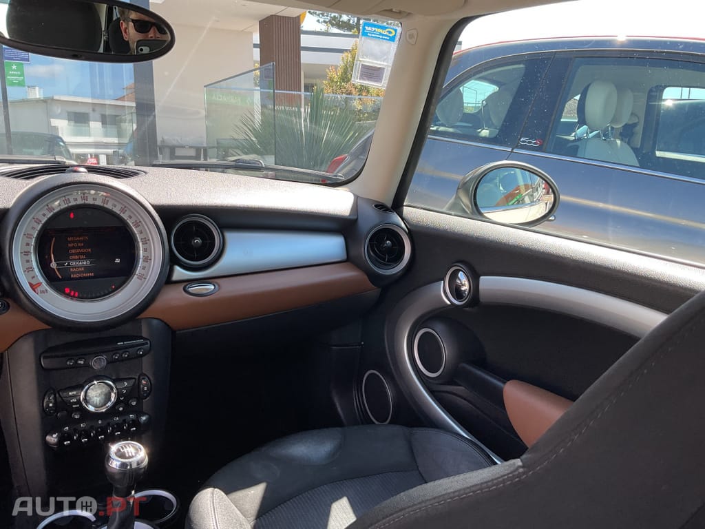 MINI Cooper Cooper D